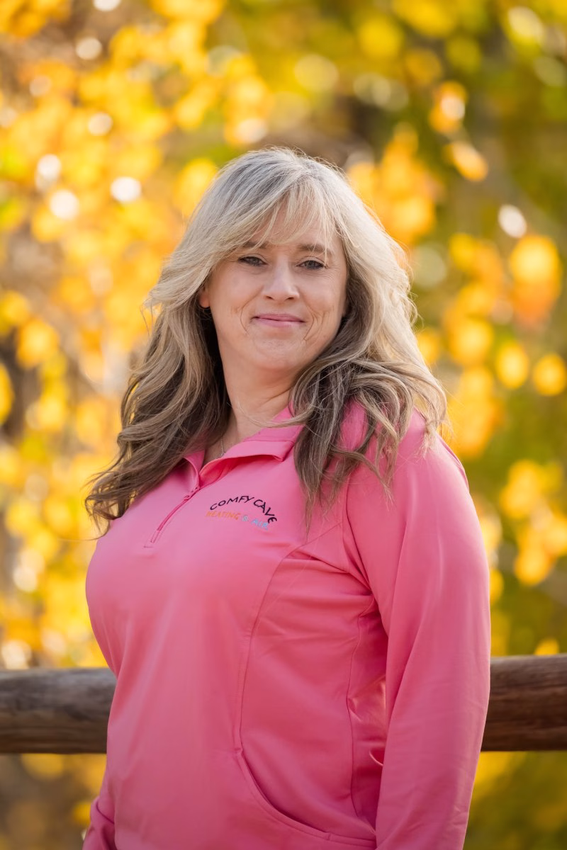 Dawn Office Manger of Comfy Cave